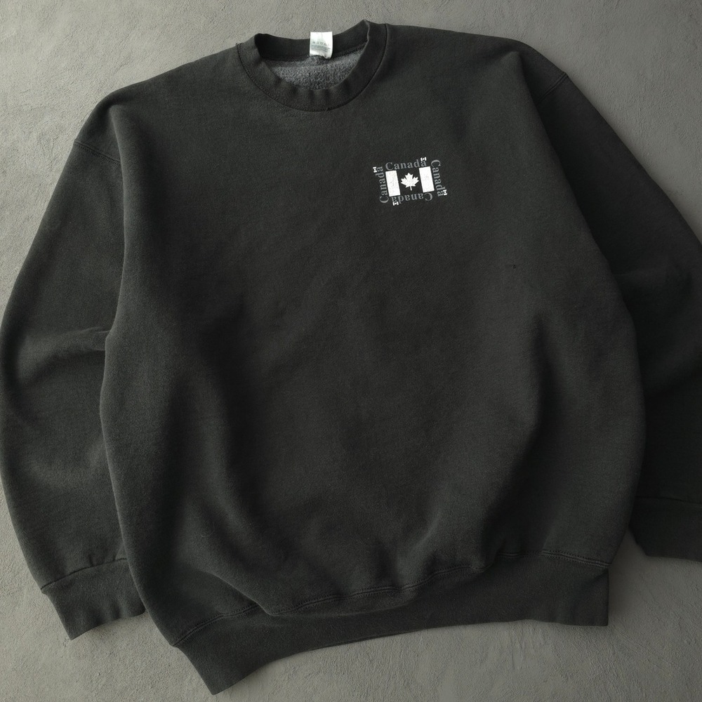 Vintage 90s Fruit of the Loom Black Sweatshirt XXL Canada Flag Heavyweight - Picture 2 of 11